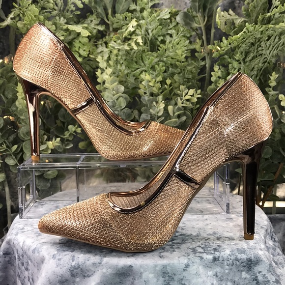 Charlotte Russe Milia Rose Gold Metallic Mesh 4” Heels Women’s 8M 💛Like NEW💛 - Picture 6 of 13